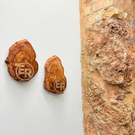 Er