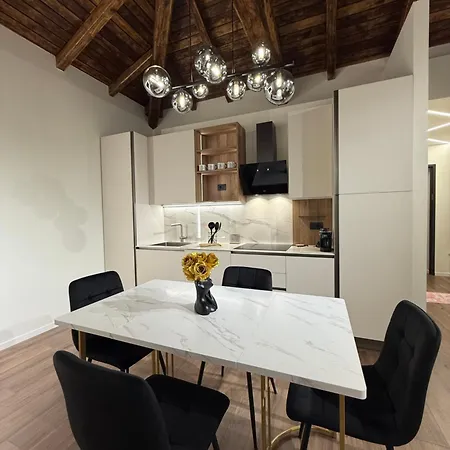 Er Apartament